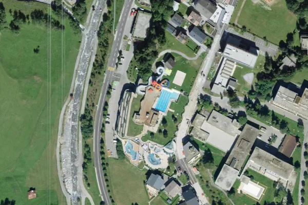 Luftbild des Kartenstandorts von Leukerbad Therme in Leukerbad