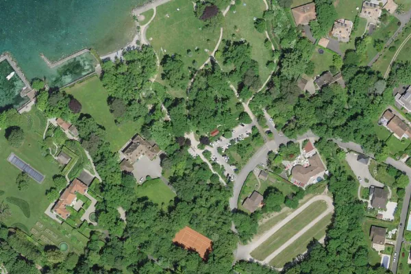 Luftbild des Kartenstandorts von Badeanlage in Collonge-Bellerive in Collonge-Bellerive