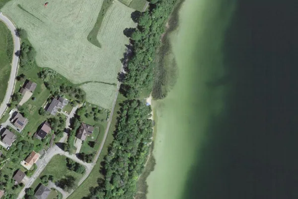 Luftbild des Kartenstandorts von Badestelle in Le Lieu in Le Lieu