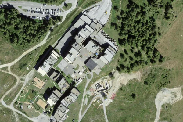 Luftbild des Kartenstandorts von Piscine de Thyon 2000 in Vex