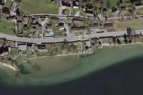 Luftbild des Kartenstandorts von Strandbad Uerikon in Uerikon