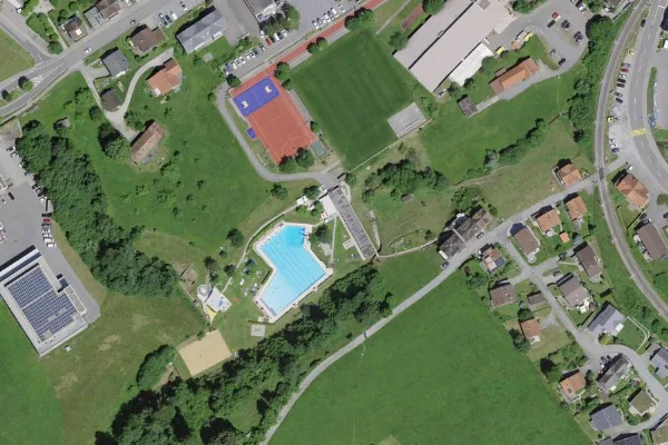 Luftbild des Kartenstandorts von Schwimmbad Waldstatt in Waldstatt