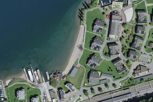 Luftbild des Kartenstandorts von Strandbad Unterterzen in Quarten