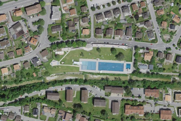 Luftbild des Kartenstandorts von Piscine Communale in Bulle
