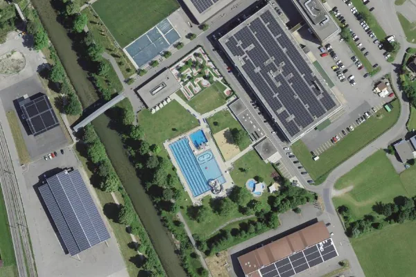 Luftbild des Kartenstandorts von Schwimmbad Wattwil in Wattwil