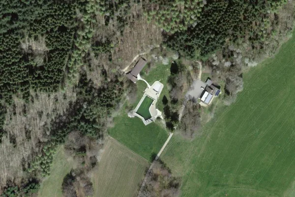 Luftbild des Kartenstandorts von Schwimmbad Magglingen in Evilard