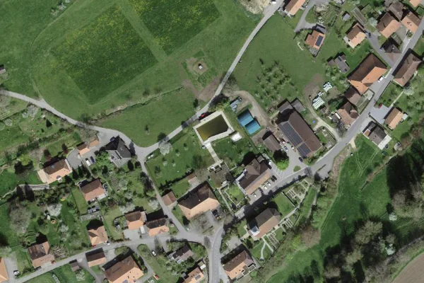 Luftbild des Kartenstandorts von Schwimmbad Mühledorf in Buchegg