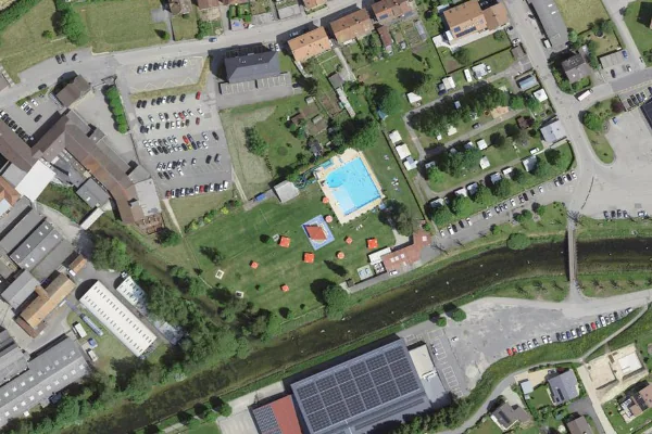 Luftbild des Kartenstandorts von Piscine des Trois Vallons in Vallorbe