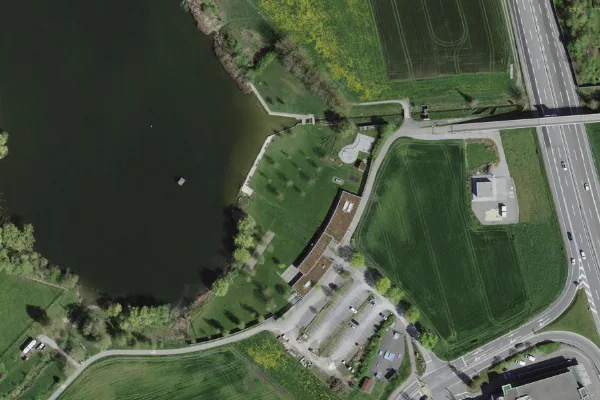 Luftbild des Kartenstandorts von Strandbad Moossee in Moosseedorf
