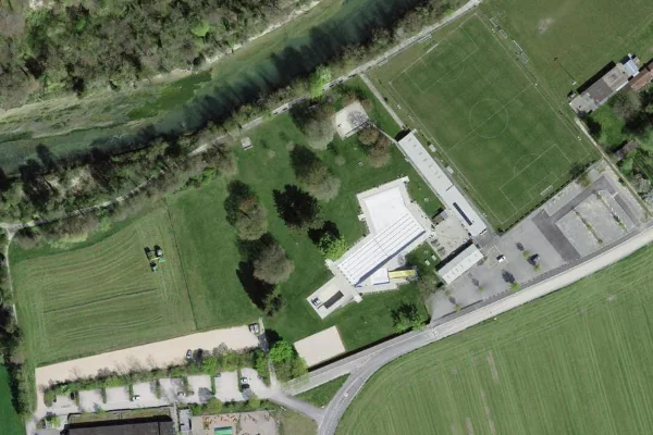 Luftbild des Kartenstandorts von Regio Badi Sense in Laupen