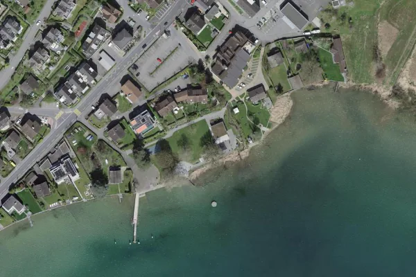Luftbild des Kartenstandorts von Strandbad Merlischachen in Merlischachen