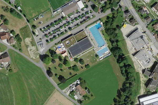 Luftbild des Kartenstandorts von Schwimmbad in Rothrist in Rothrist