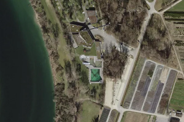Luftbild des Kartenstandorts von Schwimmbad Flaach in Flaach