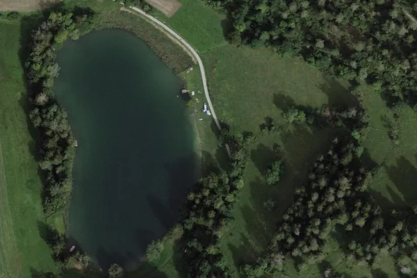 Luftbild des Kartenstandorts von Strandbad in Domleschg in Domleschg