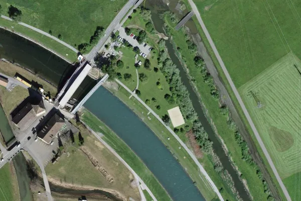 Luftbild des Kartenstandorts von Flussbad Grynau in Uznach