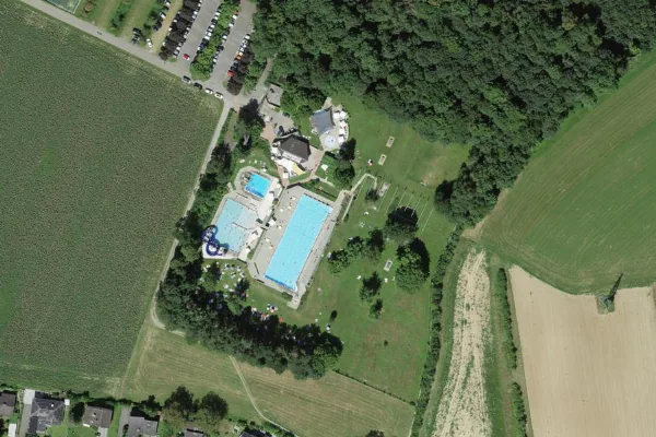 Luftbild des Kartenstandorts von Freibad Heumatten in Windisch