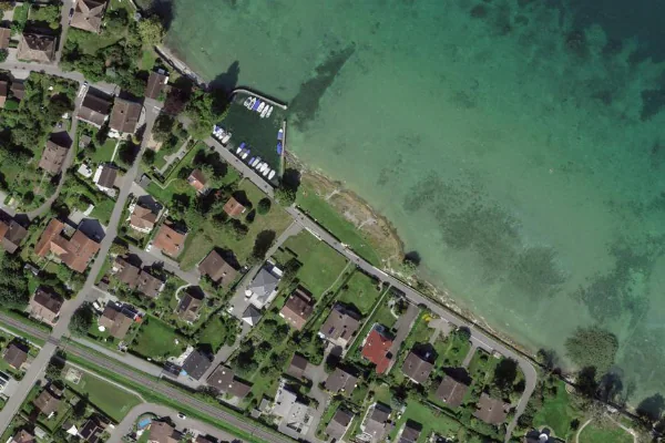 Luftbild des Kartenstandorts von Badewiese Uttwil in Uttwil