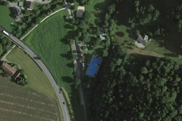 Luftbild des Kartenstandorts von Schwimm- und Freizeitbad in Willisau in Willisau