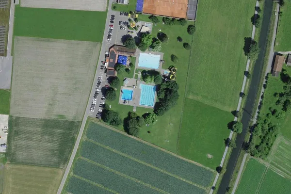 Luftbild des Kartenstandorts von Schwimmbad in Oberriet (SG) in Oberriet (SG)