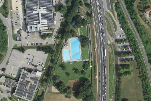Luftbild des Kartenstandorts von Piscina comunale San Martino in Mendrisio