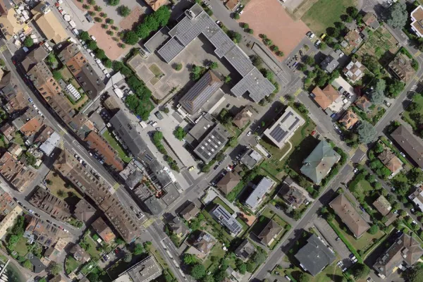 Luftbild des Kartenstandorts von Piscine des Mousquetaires in La Tour-de-Peilz