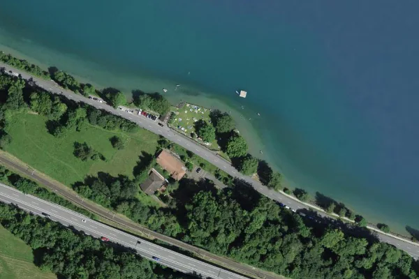 Luftbild des Kartenstandorts von Seebad Faulensee in Spiez