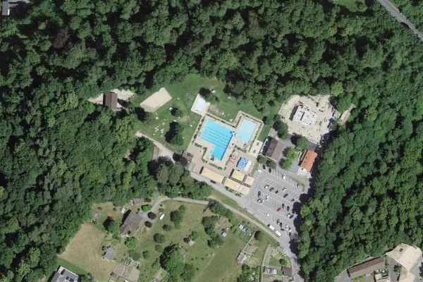 Luftbild des Kartenstandorts von Piscine d’Aubonne in Aubonne