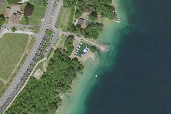 Luftbild des Kartenstandorts von Strandbad in La Grande Béroche in La Grande Béroche
