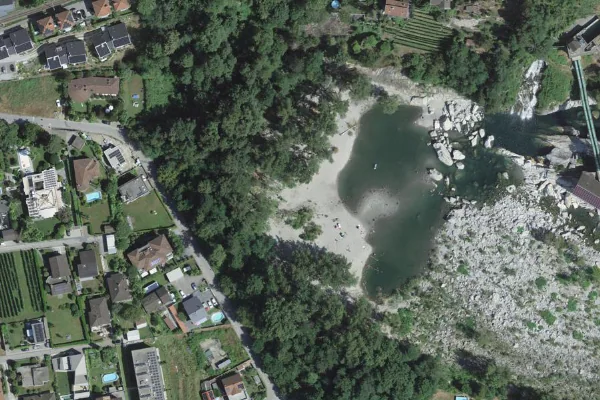Luftbild des Kartenstandorts von Badestelle in Terre di Pedemonte in Terre di Pedemonte