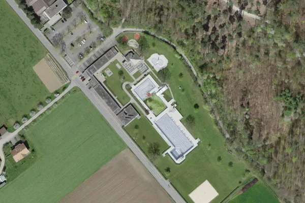 Luftbild des Kartenstandorts von Freibad Ostermundigen in Ostermundigen