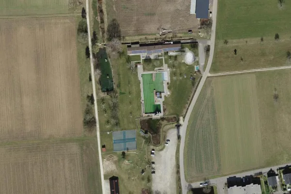 Luftbild des Kartenstandorts von Schwimmbad Beringen in Beringen