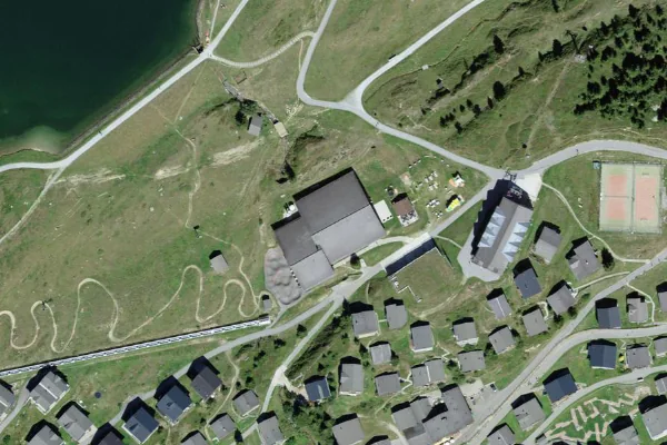 Luftbild des Kartenstandorts von Hallenbad Bachtla in Bettmeralp