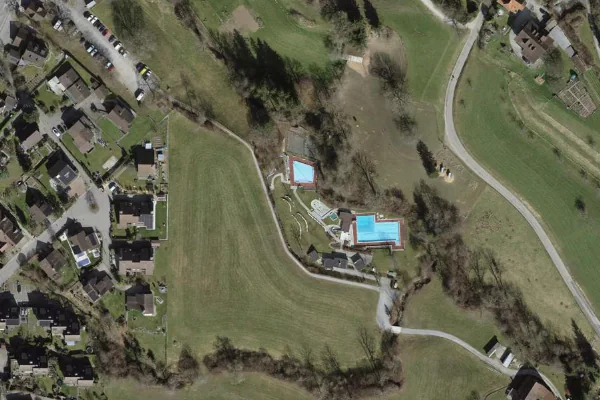 Luftbild des Kartenstandorts von Freibad Tränkibach in Grüningen