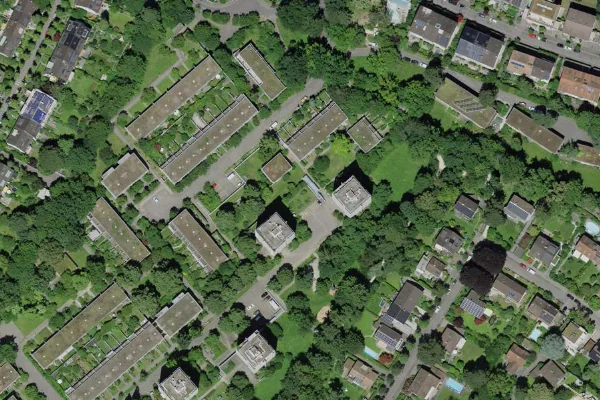 Luftbild des Kartenstandorts von Hallenbad Sesselacker in Basel