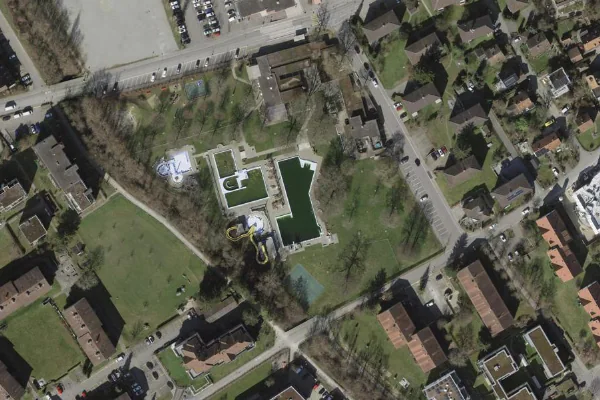 Luftbild des Kartenstandorts von Freibad Bülach in Bülach