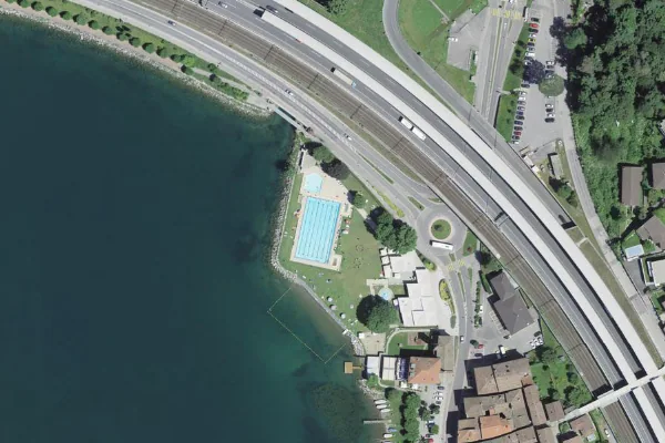 Luftbild des Kartenstandorts von Lido Comunale Bissone in Bissone
