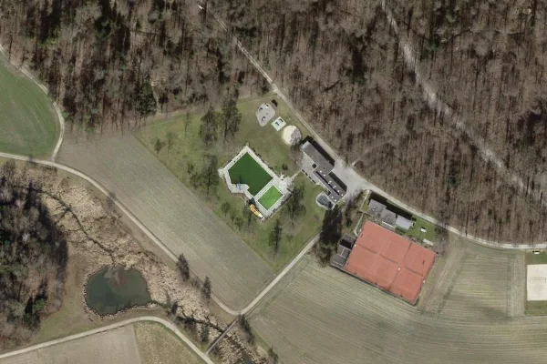Luftbild des Kartenstandorts von Schwimmbad Rickenbach ZH in Rickenbach (ZH)