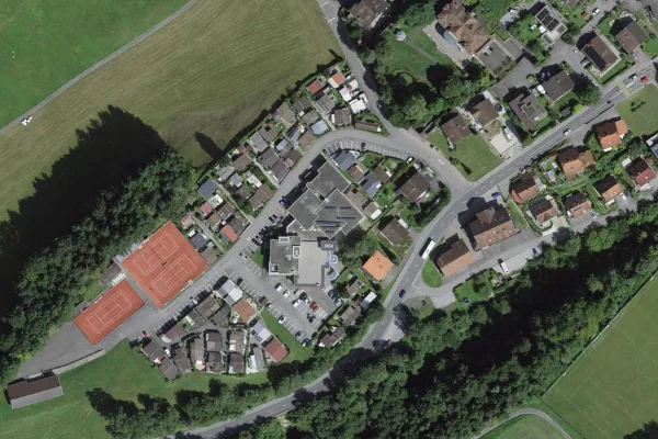 Luftbild des Kartenstandorts von Aquacenter Obwalden in Kerns
