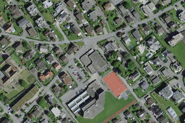 Luftbild des Kartenstandorts von Hallenbad Mels in Mels