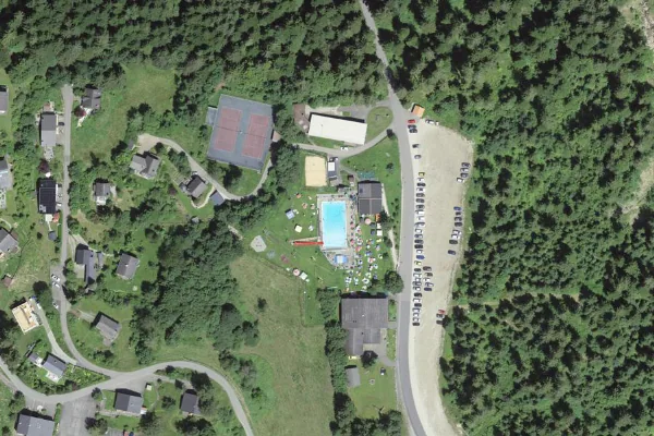 Luftbild des Kartenstandorts von Schwimmbad Eywald in Rüschegg