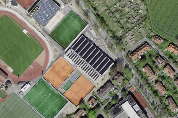 Luftbild des Kartenstandorts von Schwimmhalle Neufeld in Bern
