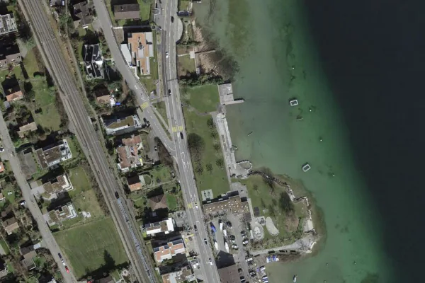 Luftbild des Kartenstandorts von Strandbad Oberrieden in Oberrieden
