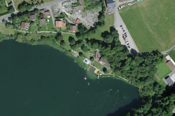Luftbild des Kartenstandorts von Naturstrandbad Burgseeli in Ringgenberg (BE)