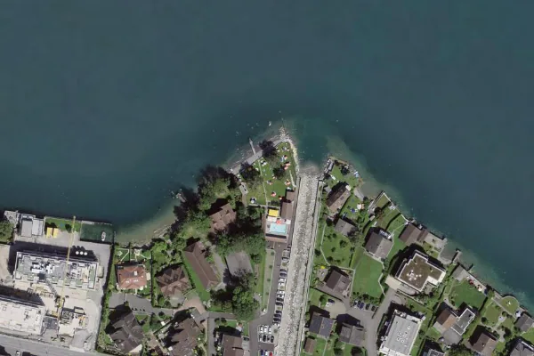 Luftbild des Kartenstandorts von Strandbad Beckenried in Beckenried