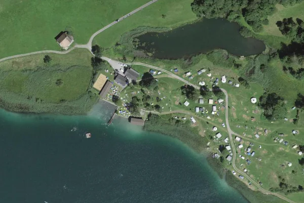 Luftbild des Kartenstandorts von Strandbad Seelisberg in Seelisberg