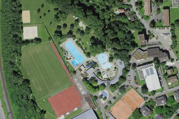 Luftbild des Kartenstandorts von Schwimmbad Arlesheim in Arlesheim