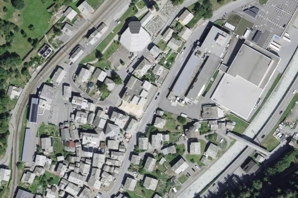 Luftbild des Kartenstandorts von Hallenbad in St. Niklaus