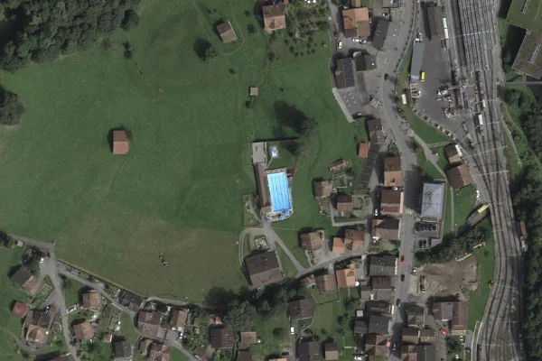 Luftbild des Kartenstandorts von Schwimmbad Lauterbrunnen in Lauterbrunnen