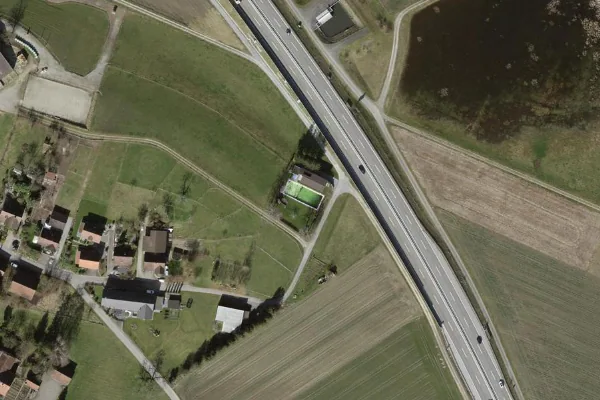 Luftbild des Kartenstandorts von Schwimmbad Oerlingen in Kleinandelfingen