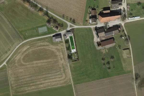 Luftbild des Kartenstandorts von Schwimmbad Haslach in Wilchingen